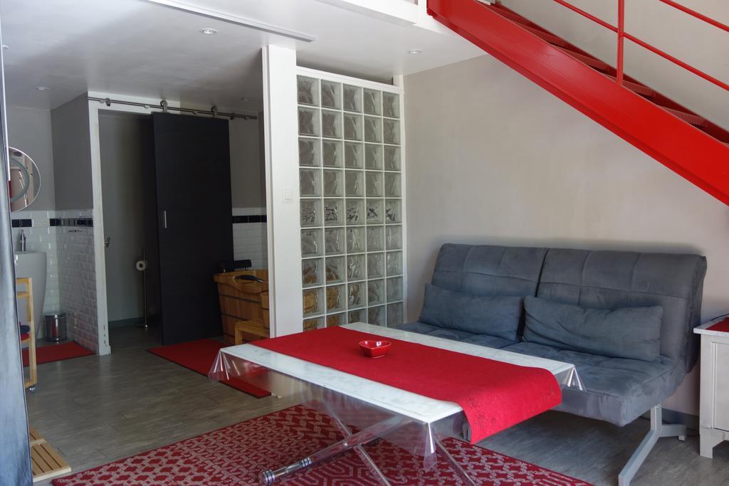 Le Mas D'Acanthe Montfaucon  Room photo